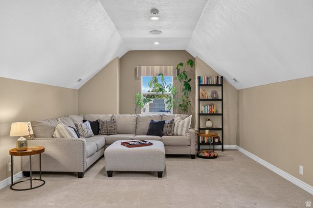 3226 E MARTHAS CV, Cottonwood Heights, UT 84093