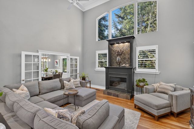 3226 E MARTHAS CV, Cottonwood Heights, UT 84093