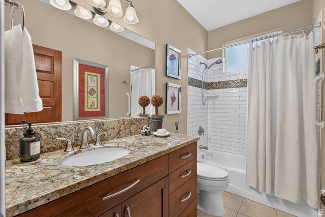 3226 E MARTHAS CV, Cottonwood Heights, UT 84093
