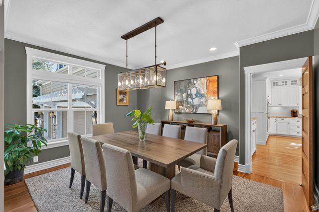 3226 E MARTHAS CV, Cottonwood Heights, UT 84093