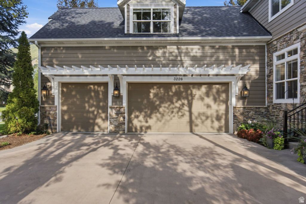 3226 E MARTHAS CV, Cottonwood Heights, UT 84093 — photo 5