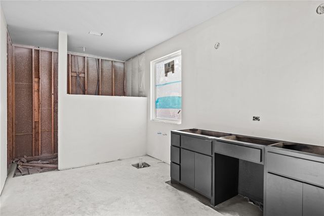 1494 Irigoyen Ct, Corpus Christi, TX 78415