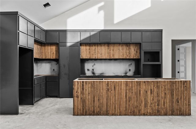 1494 Irigoyen Ct, Corpus Christi, TX 78415