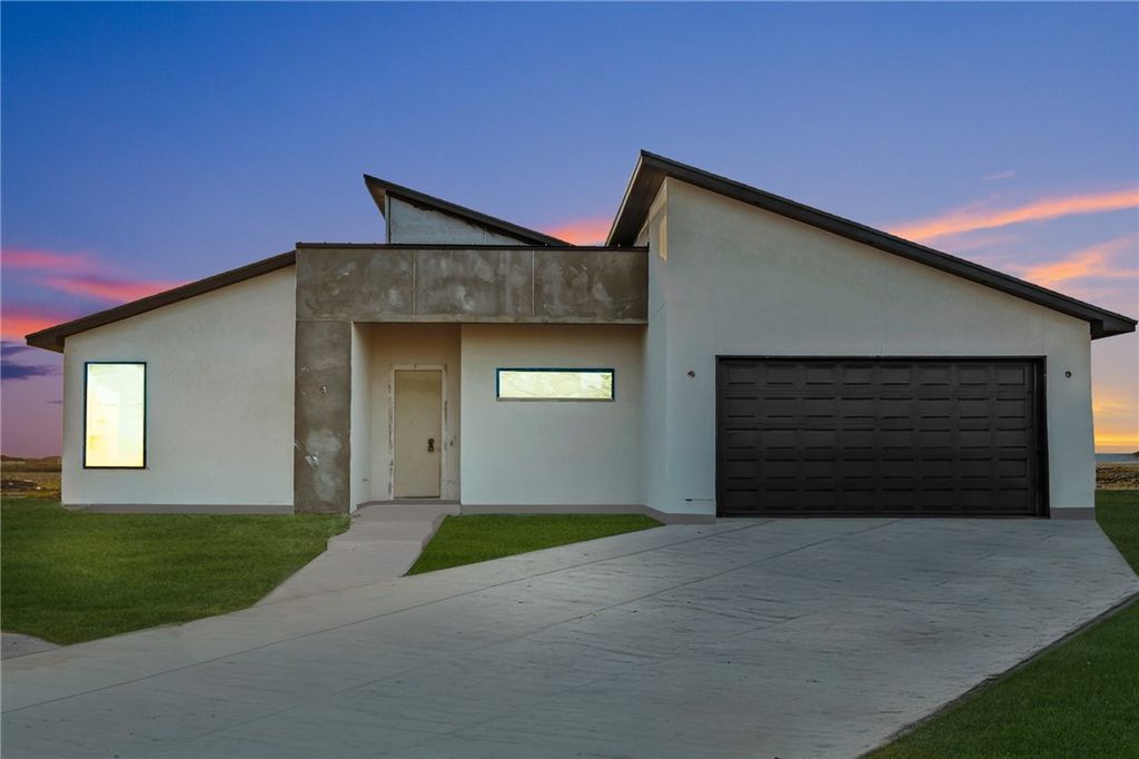 1494 Irigoyen Ct, Corpus Christi, TX 78415