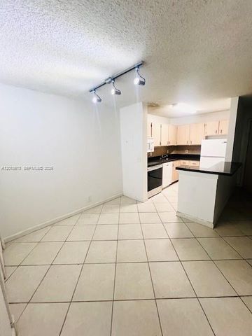 10717 Cleary Blvd 206, Plantation, FL 33324