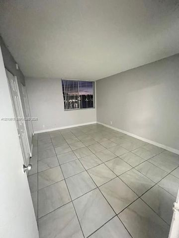 10717 Cleary Blvd 206, Plantation, FL 33324