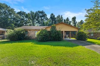 4 Brantley Dr., Hattiesburg, MS 39402