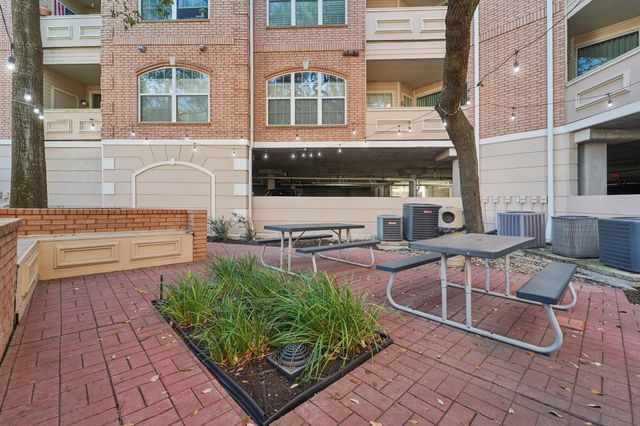 2111 Welch Street A318, Houston, TX 77019