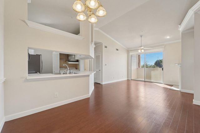 2111 Welch Street A318, Houston, TX 77019