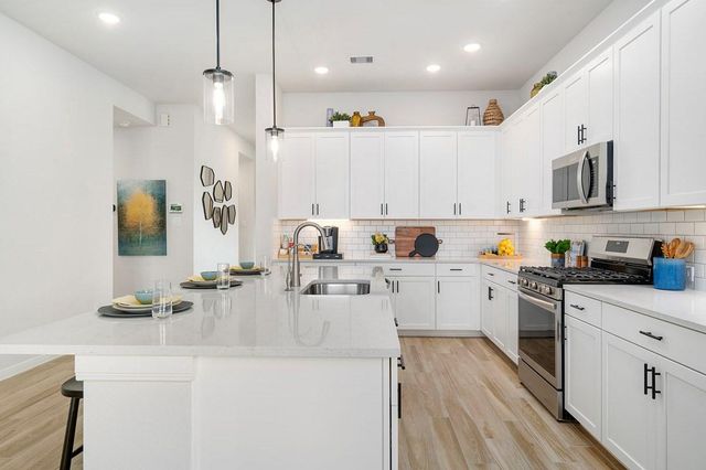 42730 Loma Vista Court, Magnolia, TX 77354