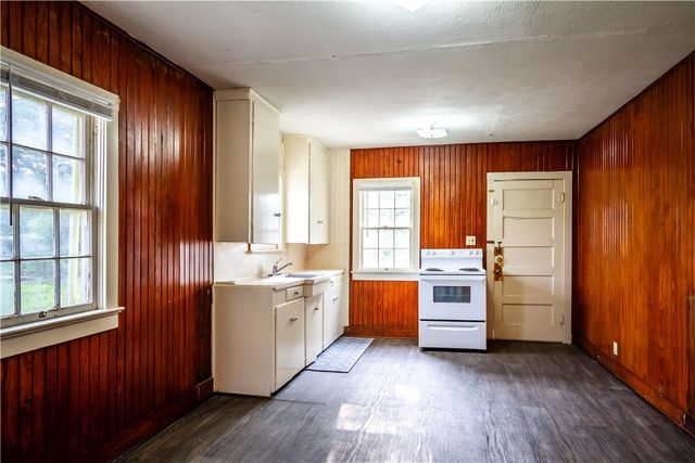 417 South San Patricio, Sinton, TX 78387