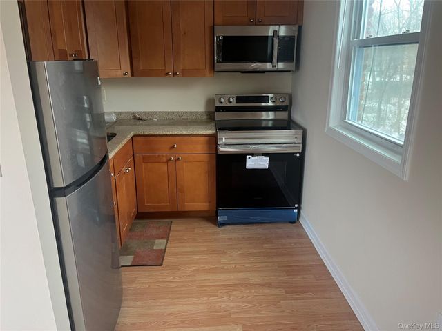 27 N Rte 303 4, Congers, NY 10920