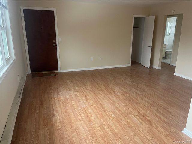 27 N Rte 303 4, Congers, NY 10920