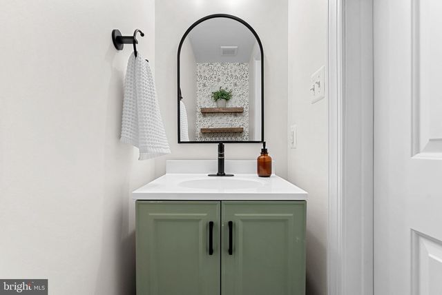 43983 CHOPTANK TER, Ashburn, VA 20147