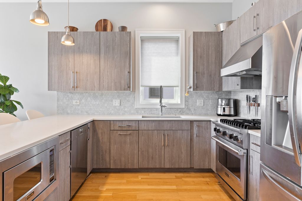 1810 S Racine Avenue 3, Chicago, IL 60608 — photo 5