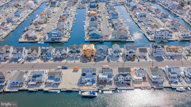 1351 PAUL BLVD, Manahawkin, NJ 08050