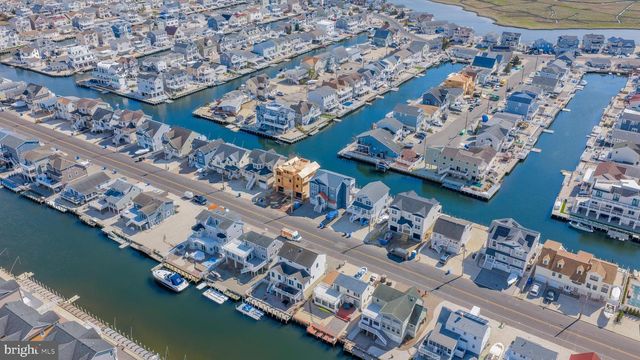 1351 PAUL BLVD, Manahawkin, NJ 08050