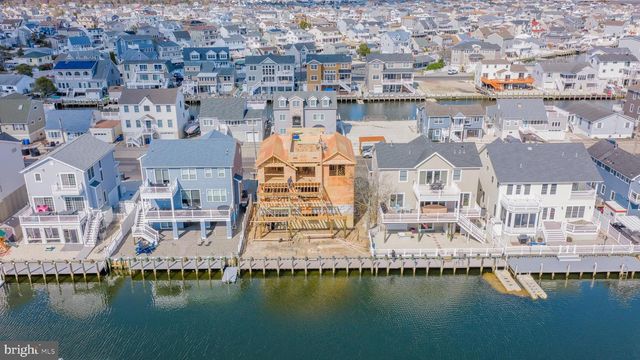 1351 PAUL BLVD, Manahawkin, NJ 08050