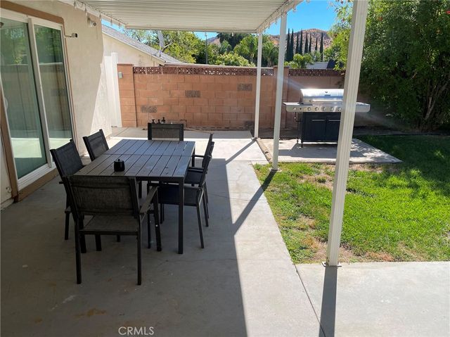 20910 Calwood Street, Saugus, CA 91350