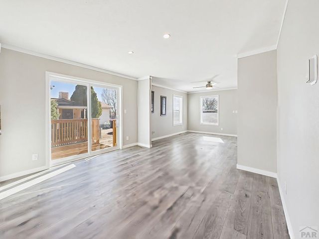 105 E Cellini Dr, Pueblo, CO 81007