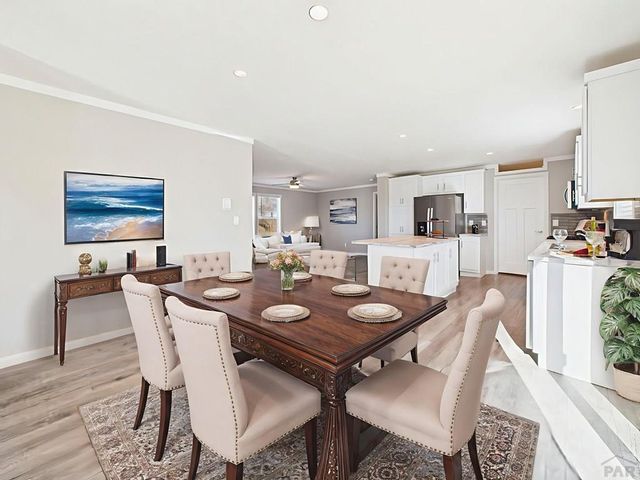 105 E Cellini Dr, Pueblo, CO 81007