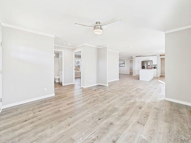 105 E Cellini Dr, Pueblo, CO 81007