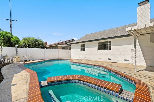 220 Gwynwood Avenue, La Habra, CA 90631