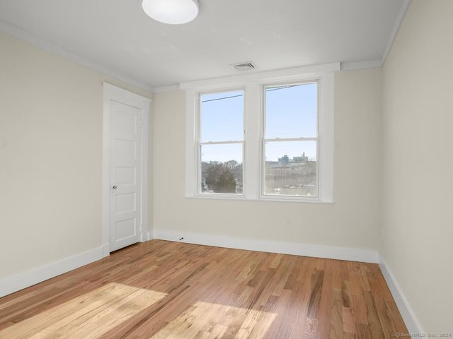 101 Noble Avenue, Milford, CT 06460