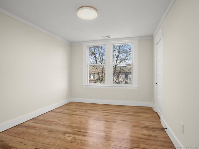 101 Noble Avenue, Milford, CT 06460