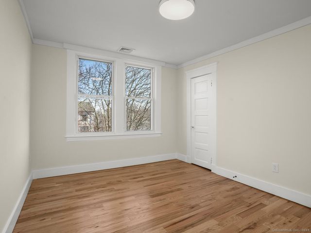 101 Noble Avenue, Milford, CT 06460