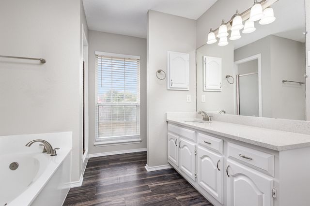 5519 Katey Lane, Arlington, TX 76017