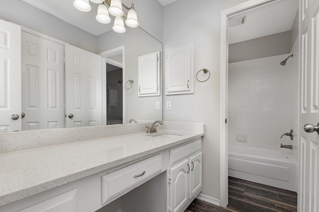 5519 Katey Lane, Arlington, TX 76017