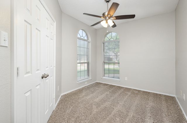5519 Katey Lane, Arlington, TX 76017
