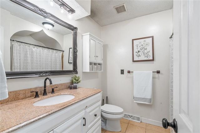 3502 NW Lake Drive, Lee's Summit, MO 64064