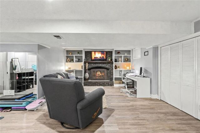 3502 NW Lake Drive, Lee's Summit, MO 64064