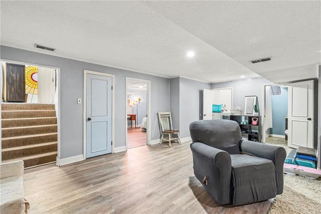 3502 NW Lake Drive, Lee's Summit, MO 64064