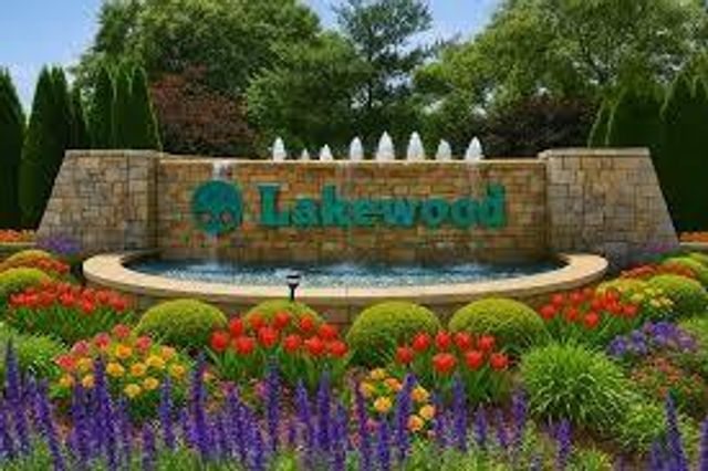 3502 NW Lake Drive, Lee's Summit, MO 64064