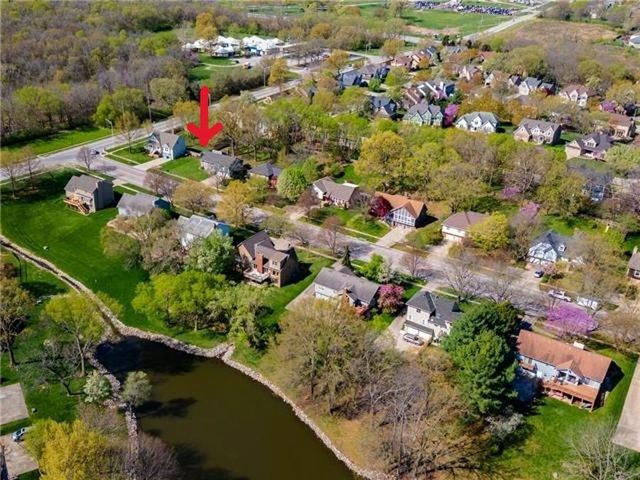 3502 NW Lake Drive, Lee's Summit, MO 64064