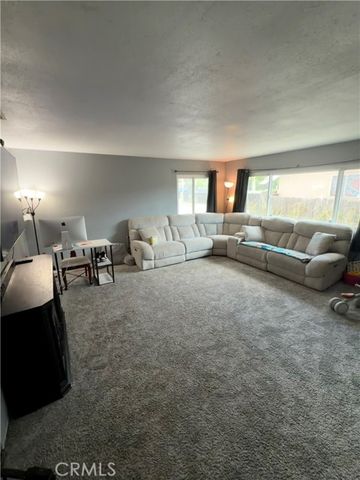 12426 2nd, Yucaipa, CA 92339