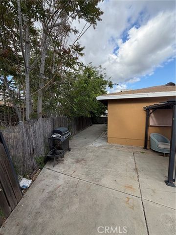 12426 2nd, Yucaipa, CA 92339