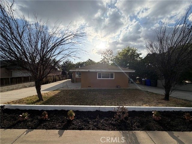 12426 2nd, Yucaipa, CA 92339