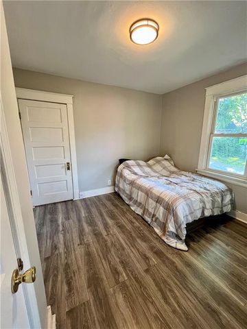 431 N Eubank Street, Independence, MO 64050