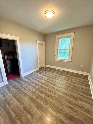 431 N Eubank Street, Independence, MO 64050