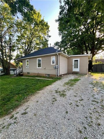 431 N Eubank Street, Independence, MO 64050