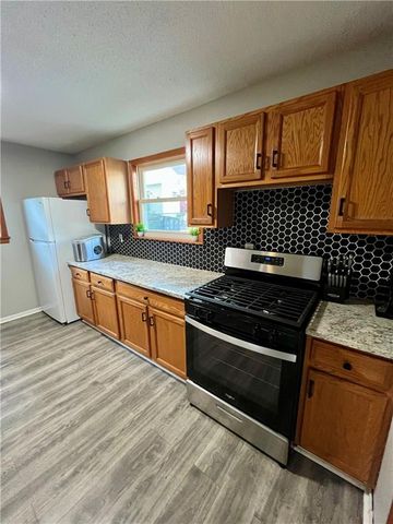 431 N Eubank Street, Independence, MO 64050