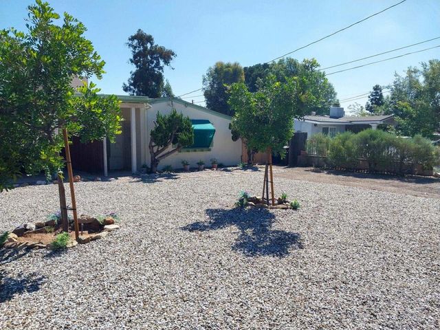 1248 B Donald Way, Escondido, CA 92027