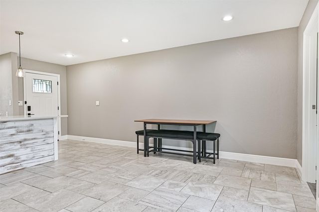 16502 Diana Lane, Houston, TX 77062