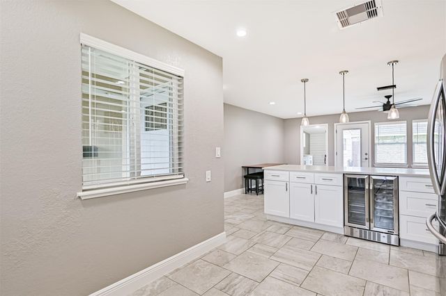 16502 Diana Lane, Houston, TX 77062