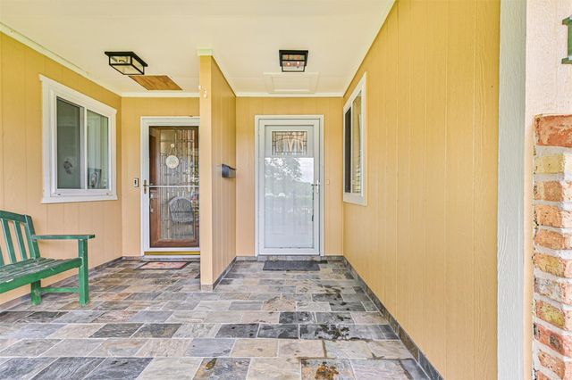 16502 Diana Lane, Houston, TX 77062