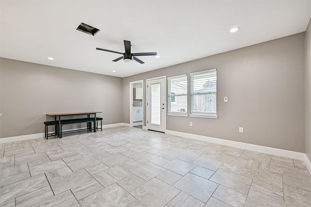 16502 Diana Lane, Houston, TX 77062